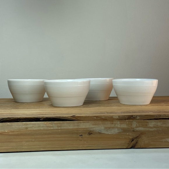 Set of Four EVA AIR Taiwan First Class Luzerne White Ceramic Bowls - Picture 4 of 12